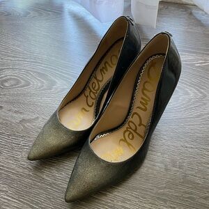 Sam Edelman Pointed Toe Pump (dark grey)